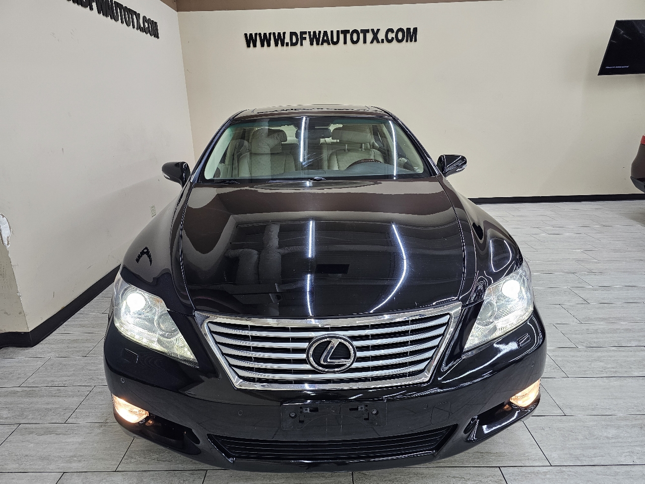 Lexus LS 460 Luxury Sedan 2012 Lexus LS 460 Luxury Sedan 2012