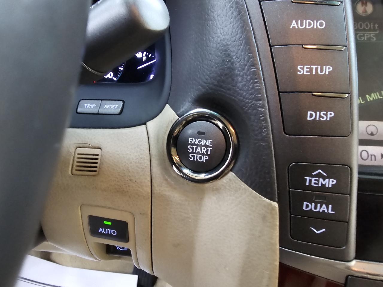 Lexus LS 460 Luxury Sedan 2012 Lexus LS 460 Luxury Sedan 2012