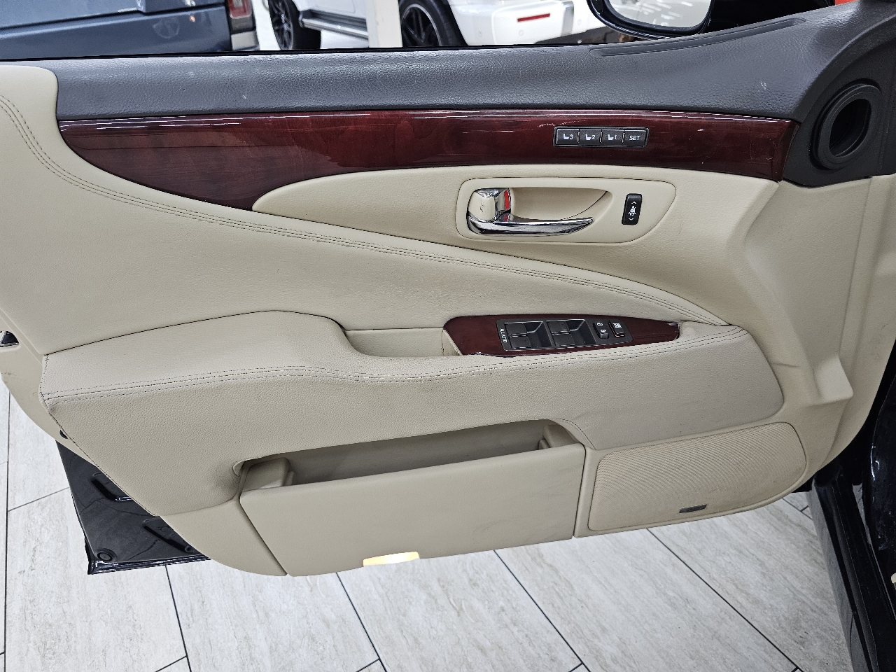 Lexus LS 460 Luxury Sedan 2012 Lexus LS 460 Luxury Sedan 2012