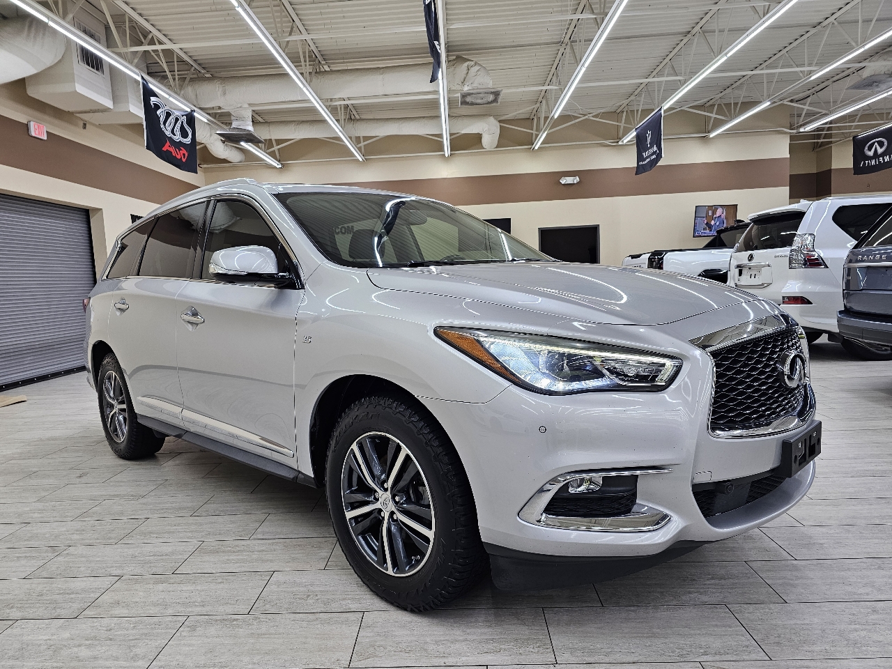 Infiniti QX60 Base FWD 2018 Infiniti QX60 Base FWD 2018