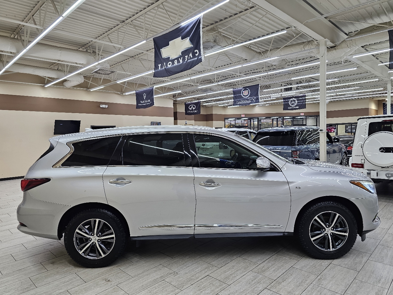 Infiniti QX60 Base FWD 2018 Infiniti QX60 Base FWD 2018