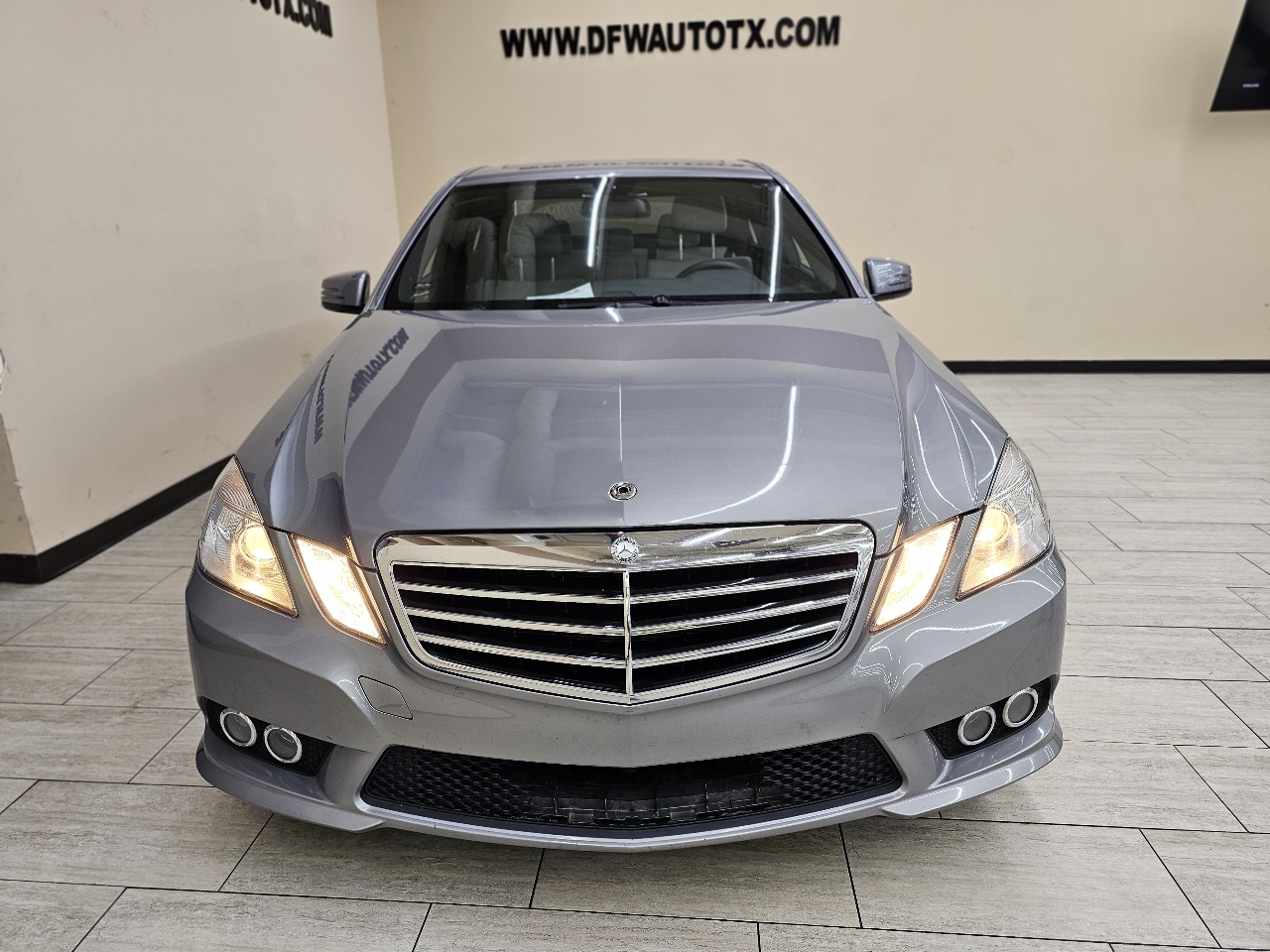 Mercedes-Benz E-Class E350 Sedan 2010