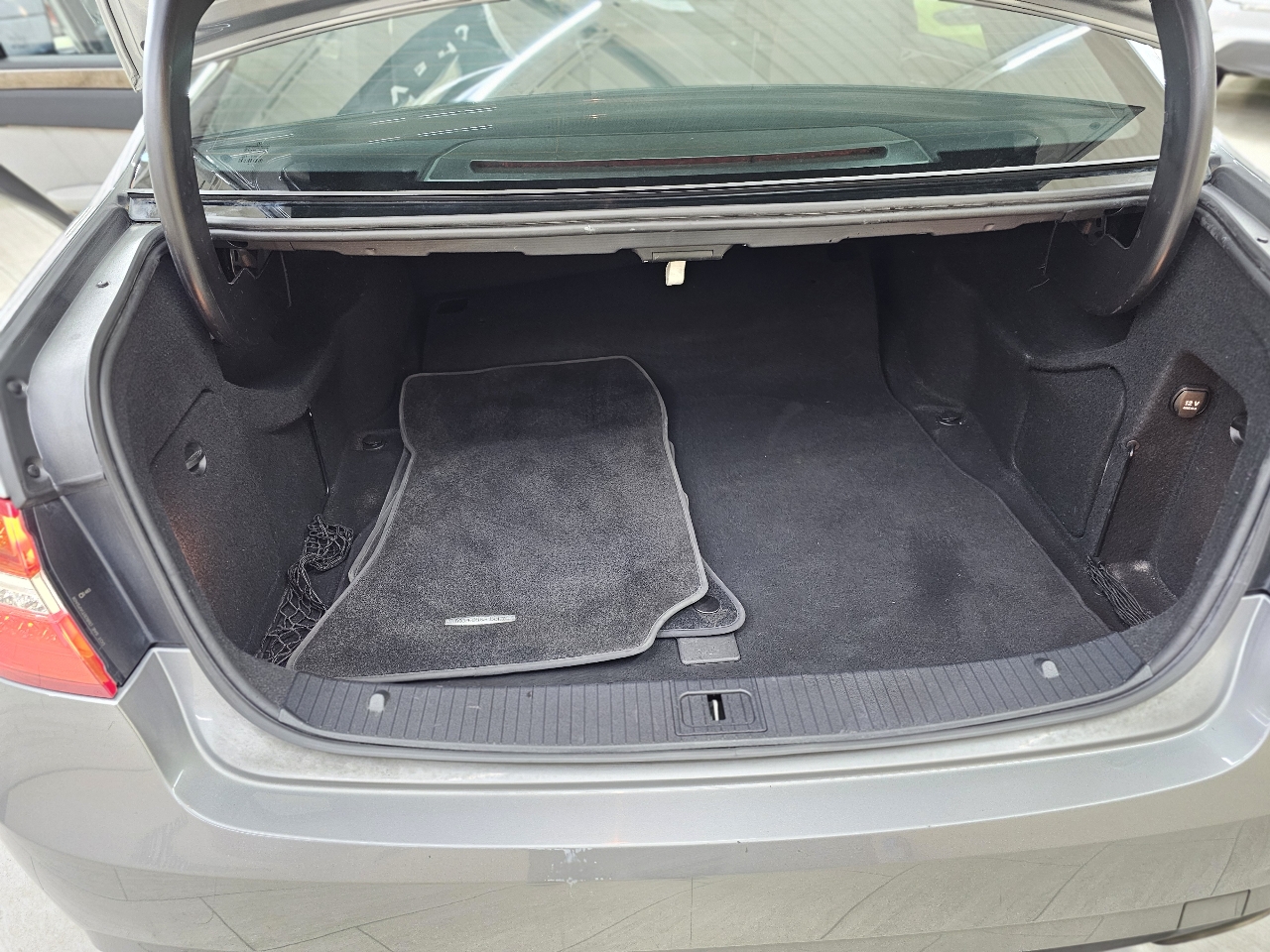 Mercedes-Benz E-Class E350 Sedan 2010