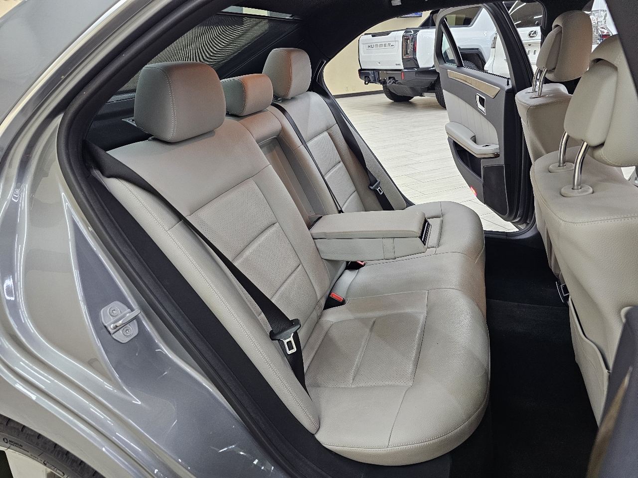 Mercedes-Benz E-Class E350 Sedan 2010