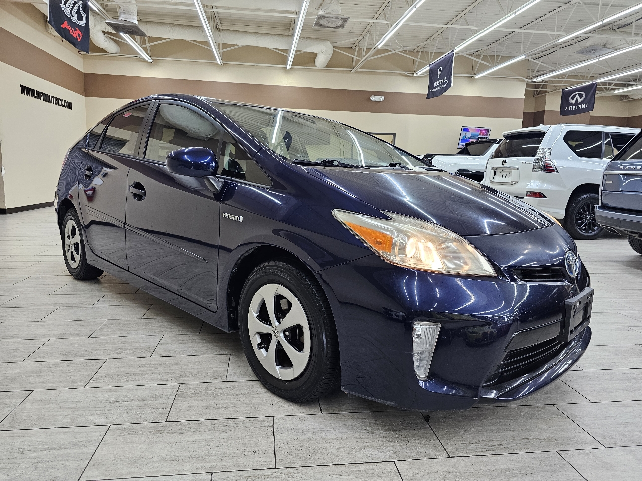 Toyota Prius V Two 2012