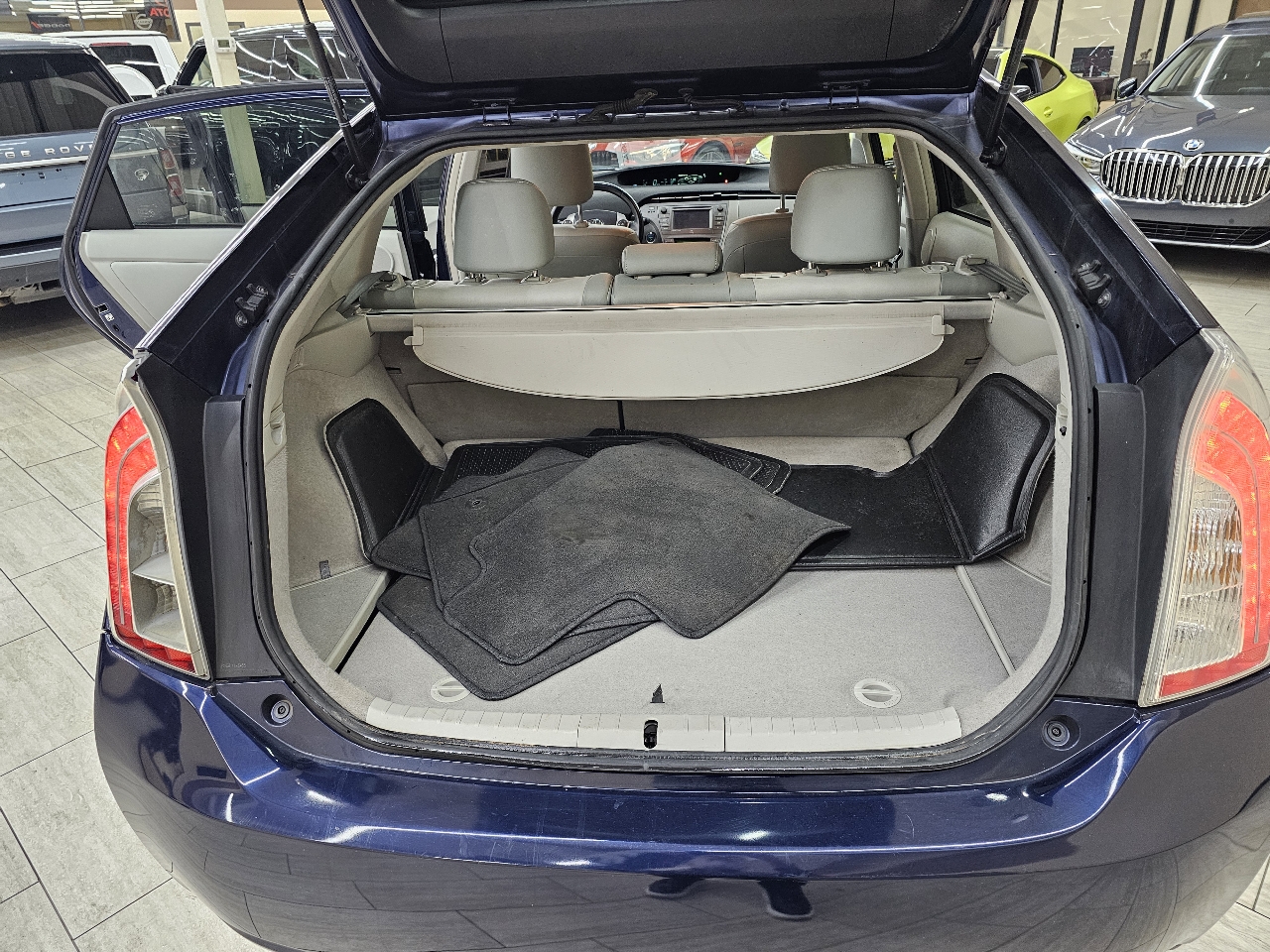 Toyota Prius V Two 2012