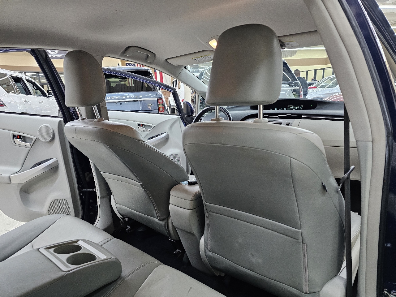 Toyota Prius V Two 2012