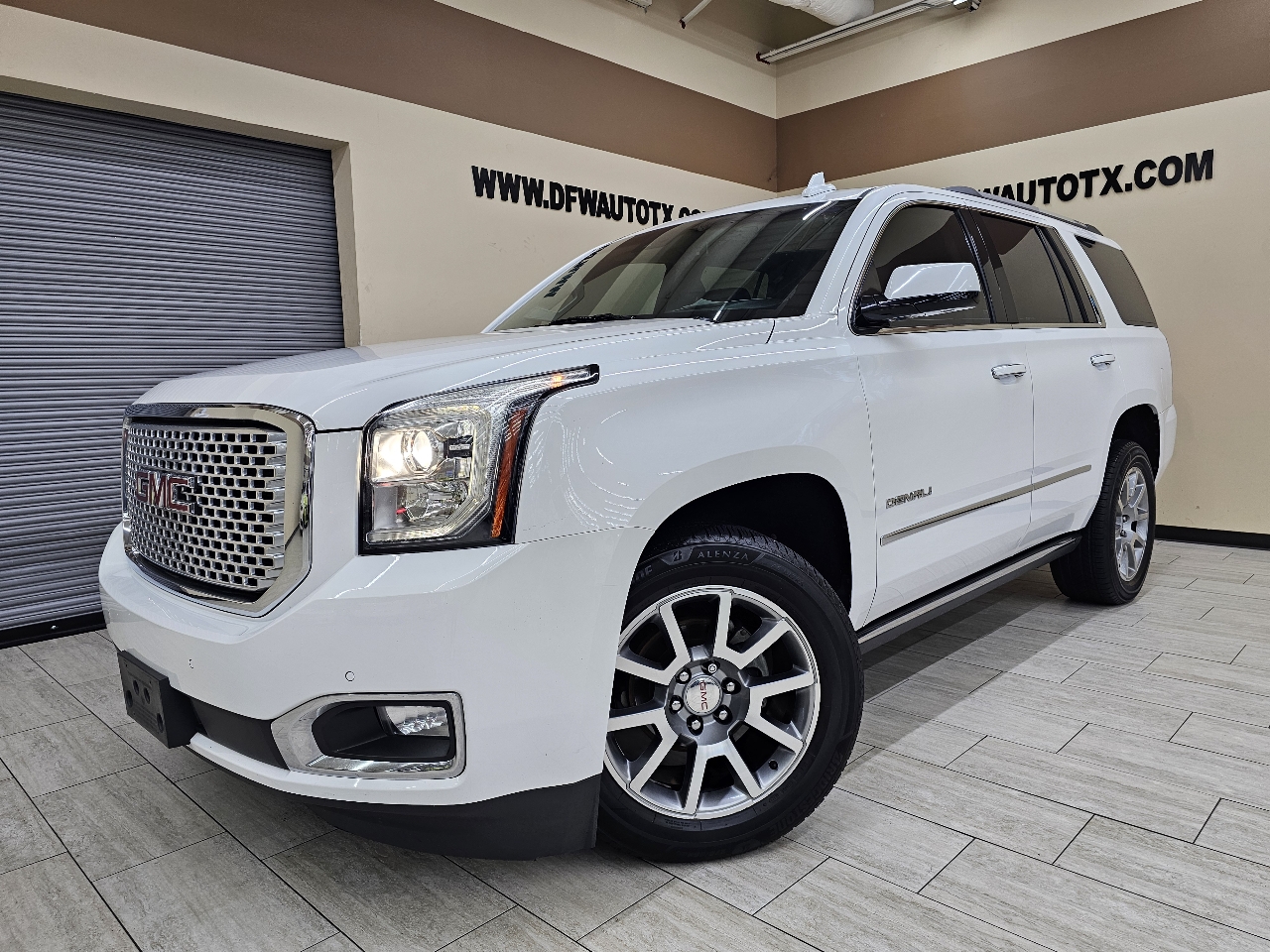 2017 GMC Yukon Denali 4WD