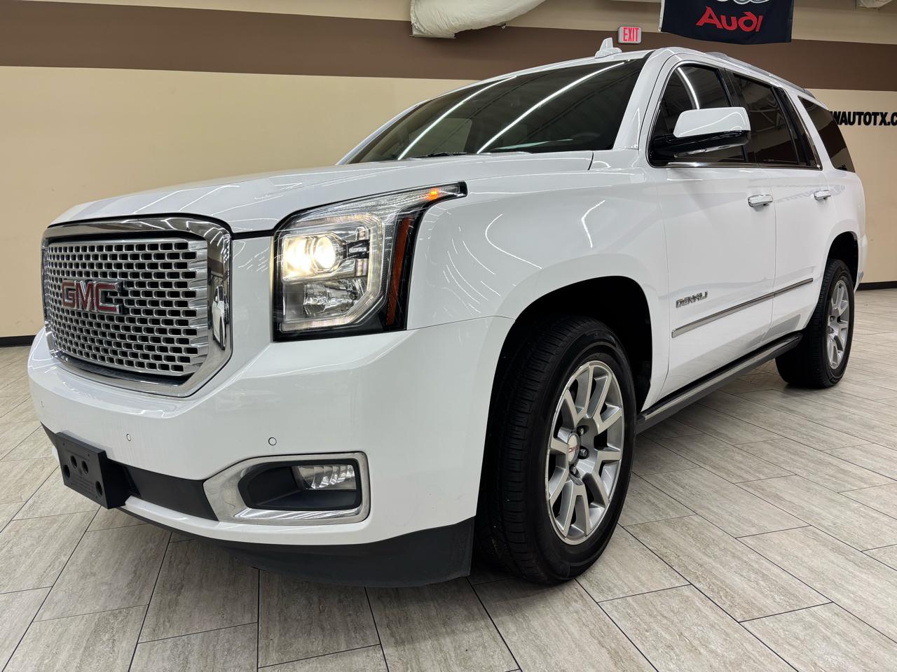 GMC Yukon Denali 4WD 2017