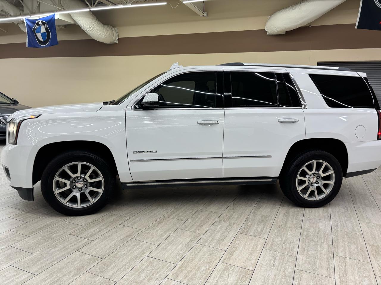 GMC Yukon Denali 4WD 2017