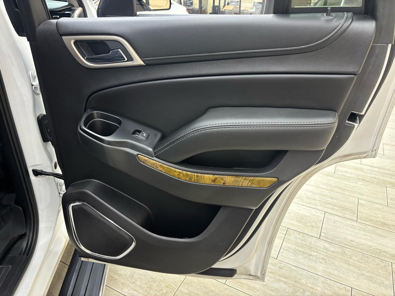 GMC Yukon Denali 4WD 2017