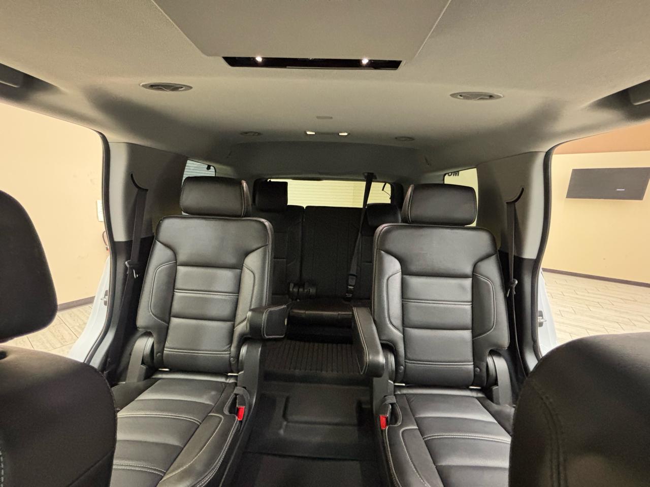 GMC Yukon Denali 4WD 2017
