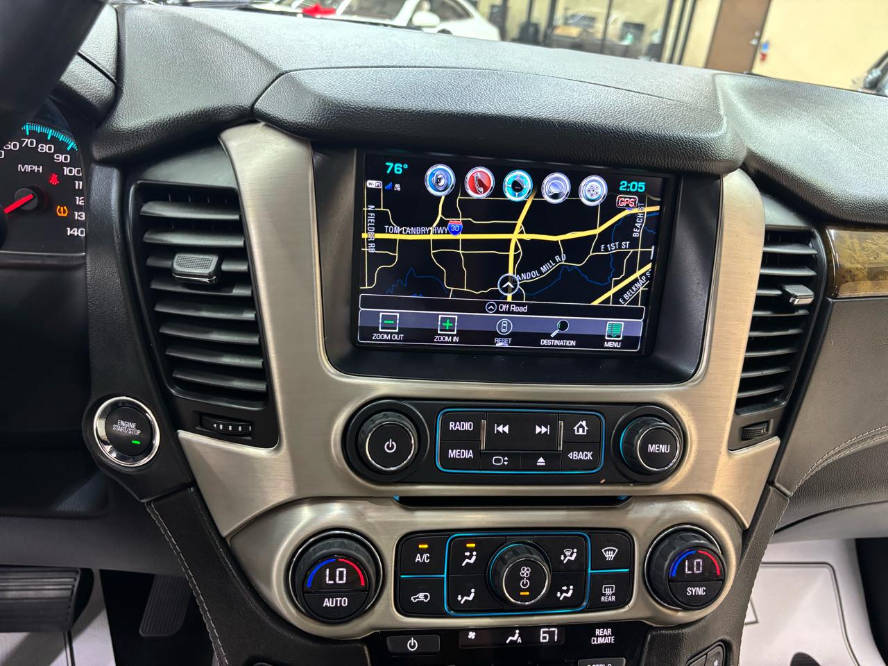 GMC Yukon Denali 4WD 2017