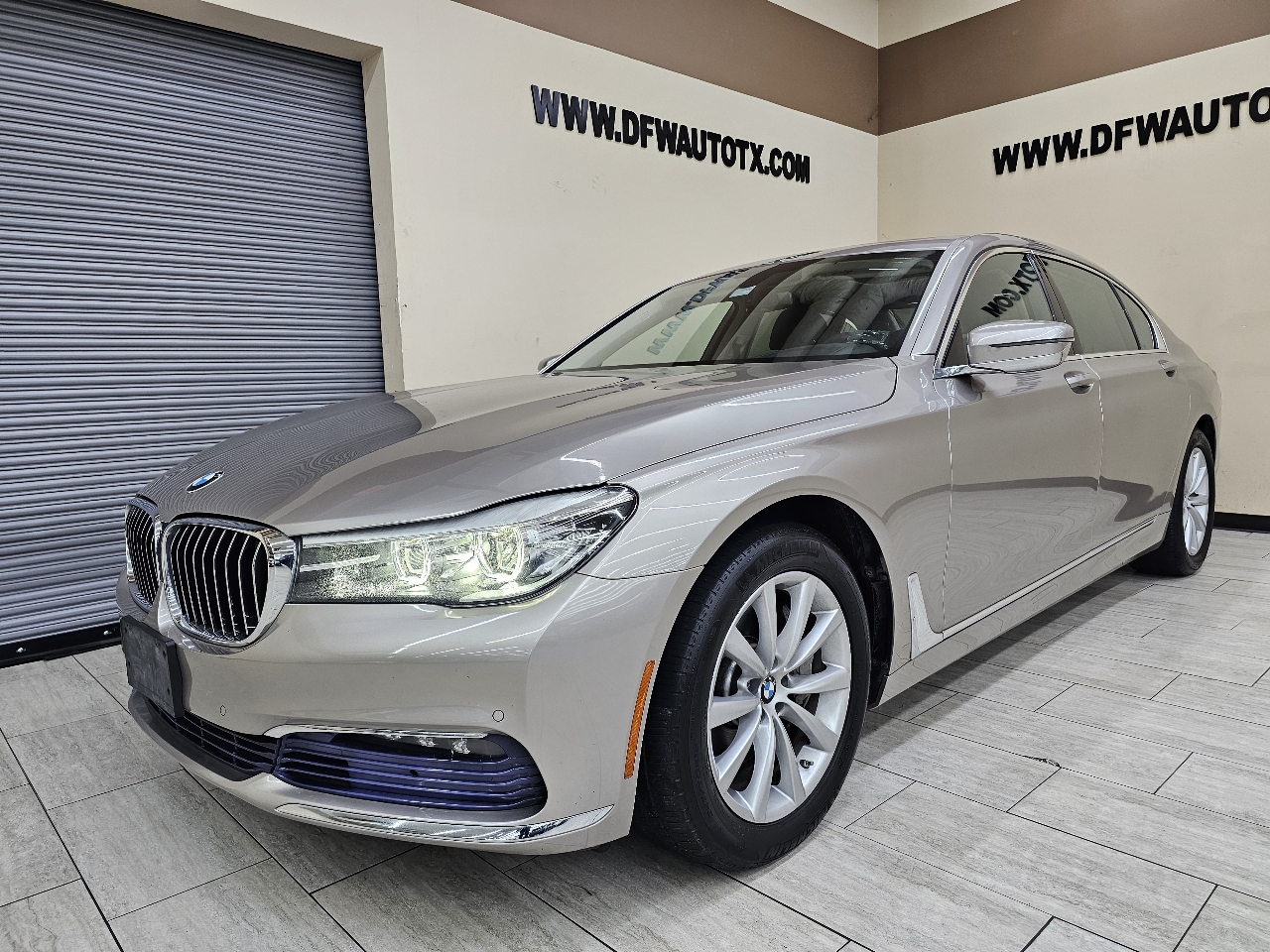 2017 Bmw 740i 7-series photo 2