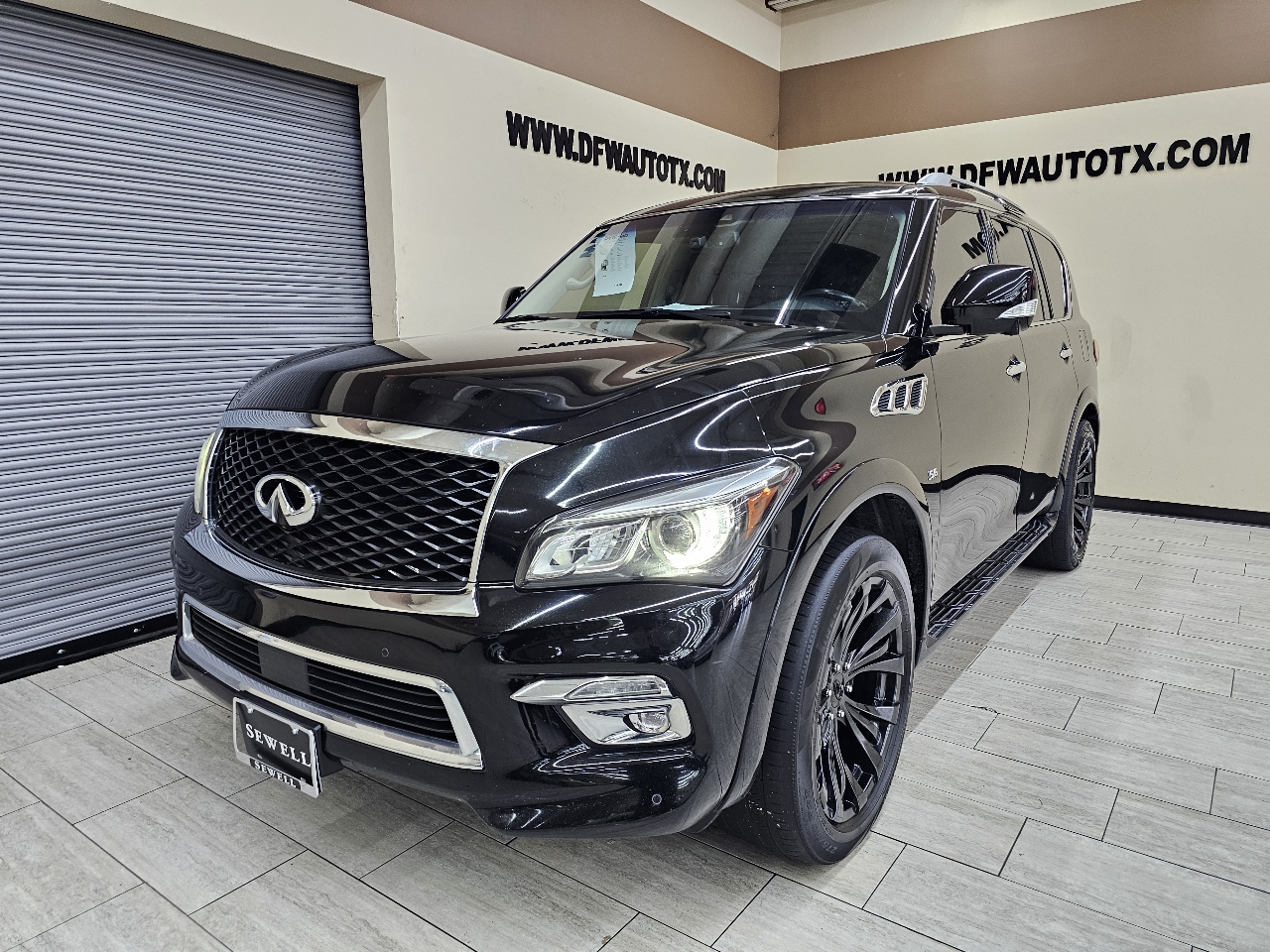 Infiniti QX80 2WD 2017