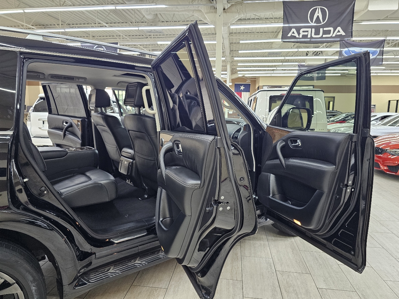 Infiniti QX80 2WD 2017