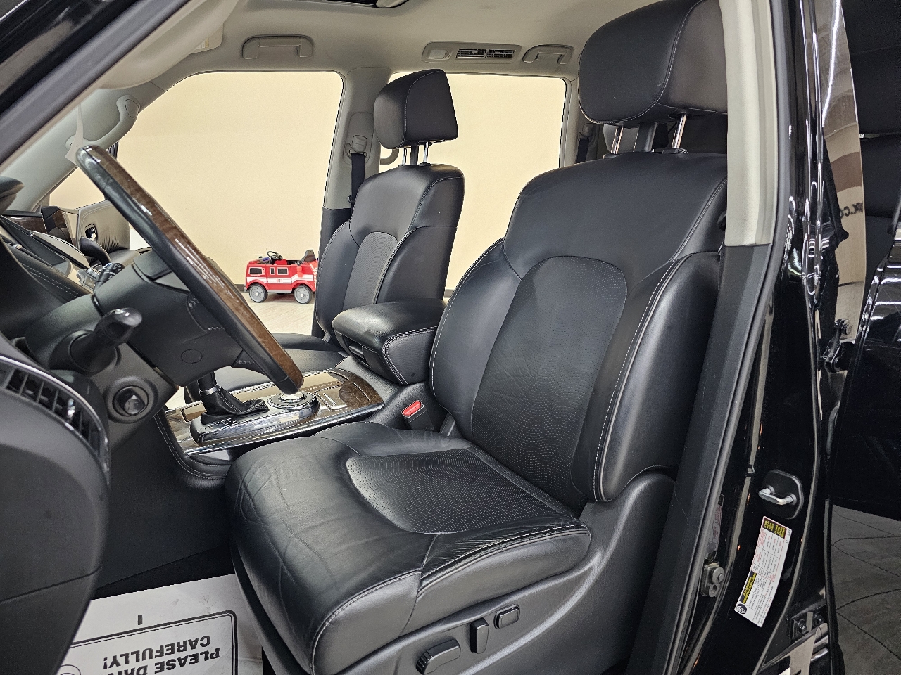 Infiniti QX80 2WD 2017