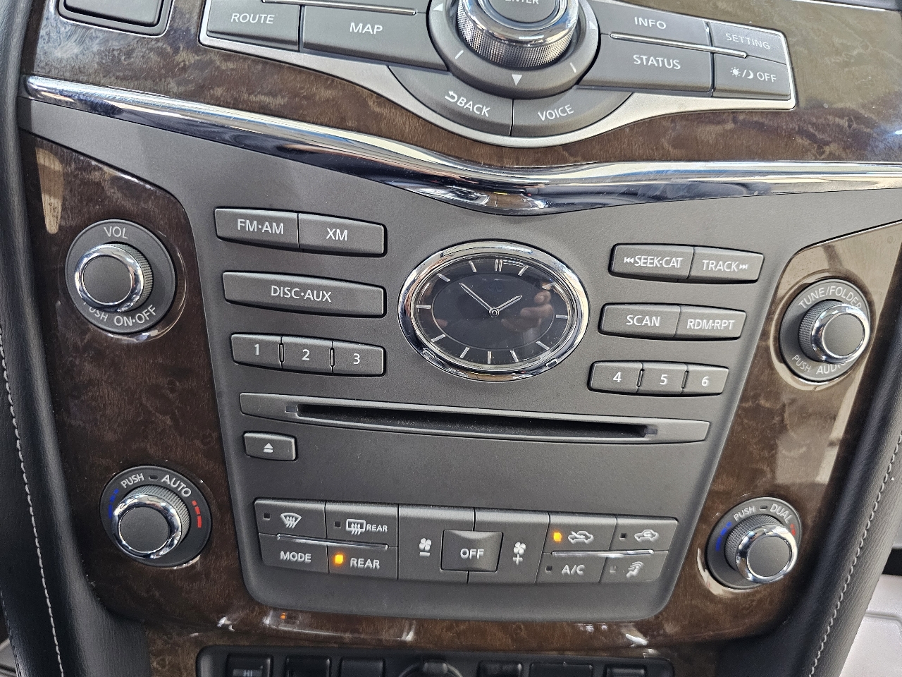 Infiniti QX80 2WD 2017