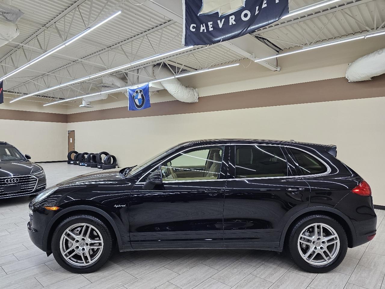 Porsche Cayenne Hybrid S 2014