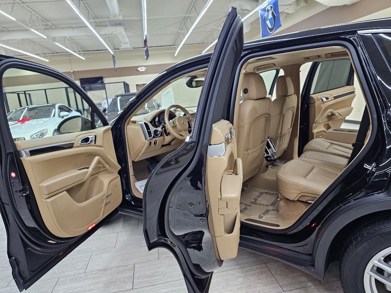 Porsche Cayenne Hybrid S 2014