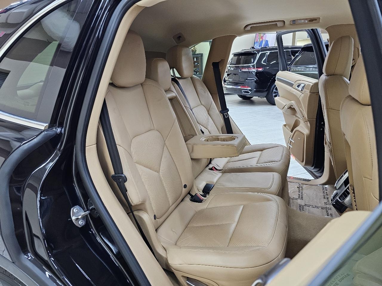 Porsche Cayenne Hybrid S 2014
