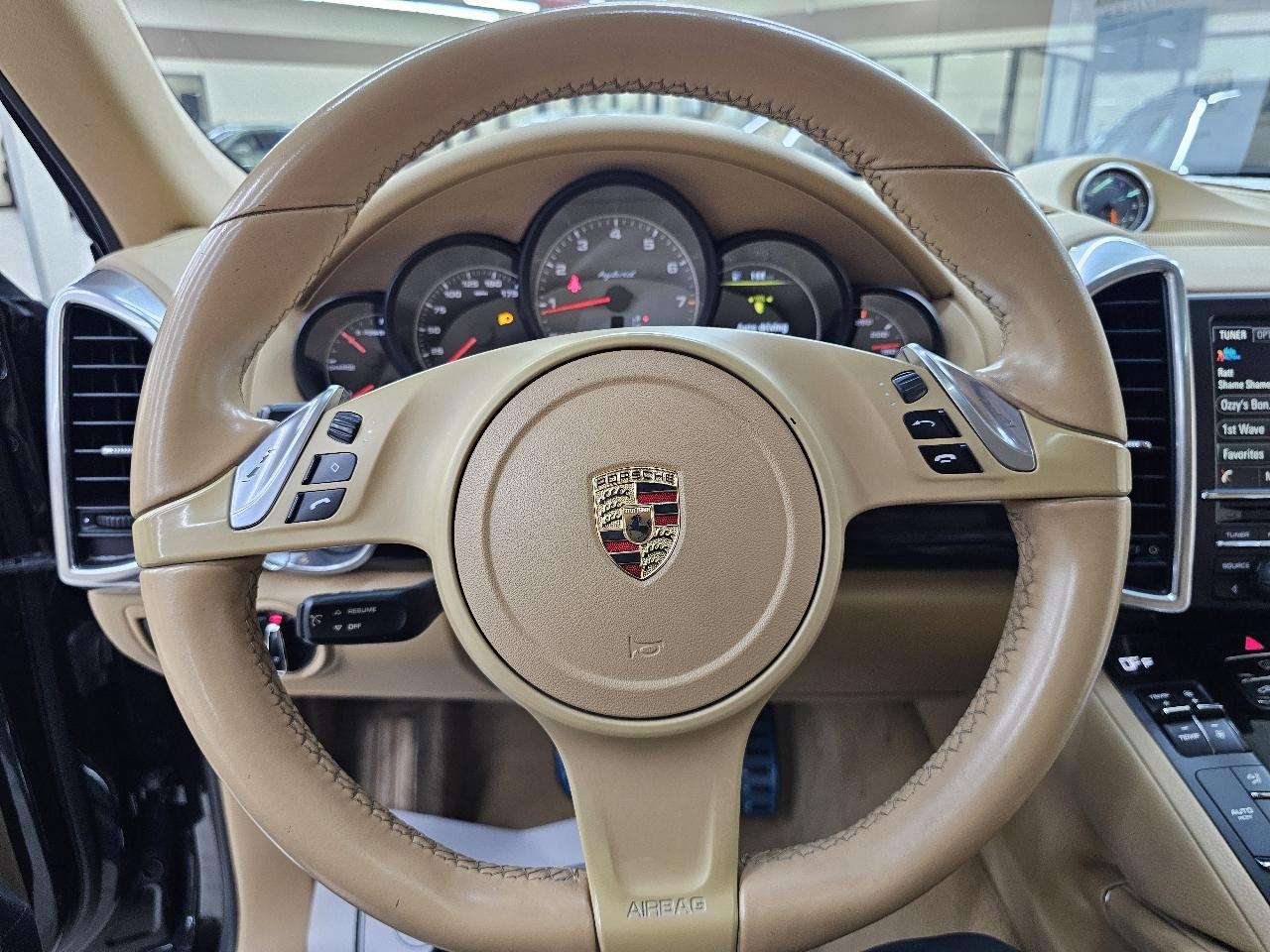 Porsche Cayenne Hybrid S 2014