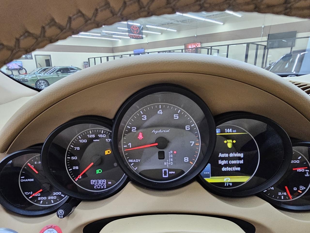 Porsche Cayenne Hybrid S 2014