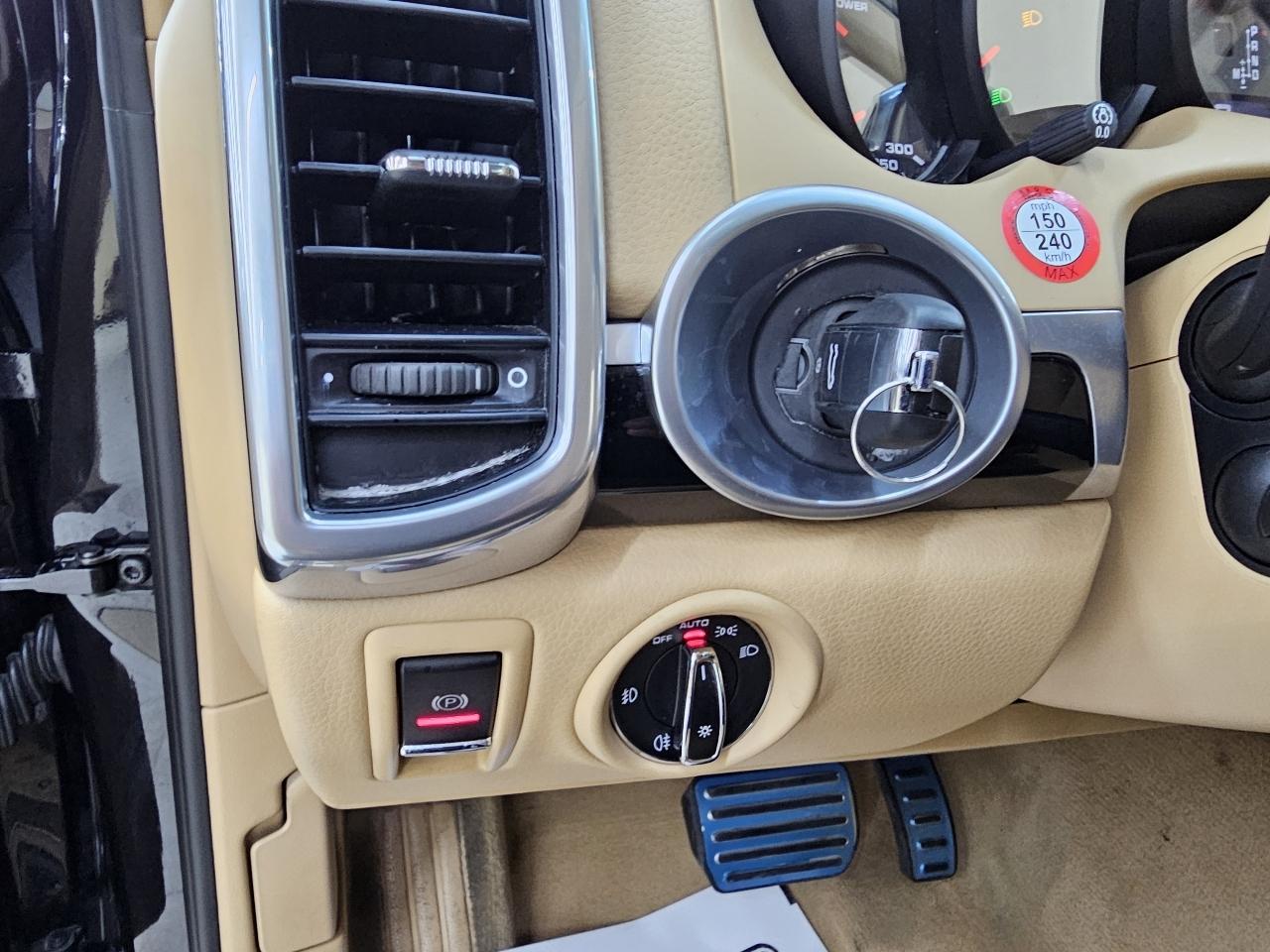 Porsche Cayenne Hybrid S 2014