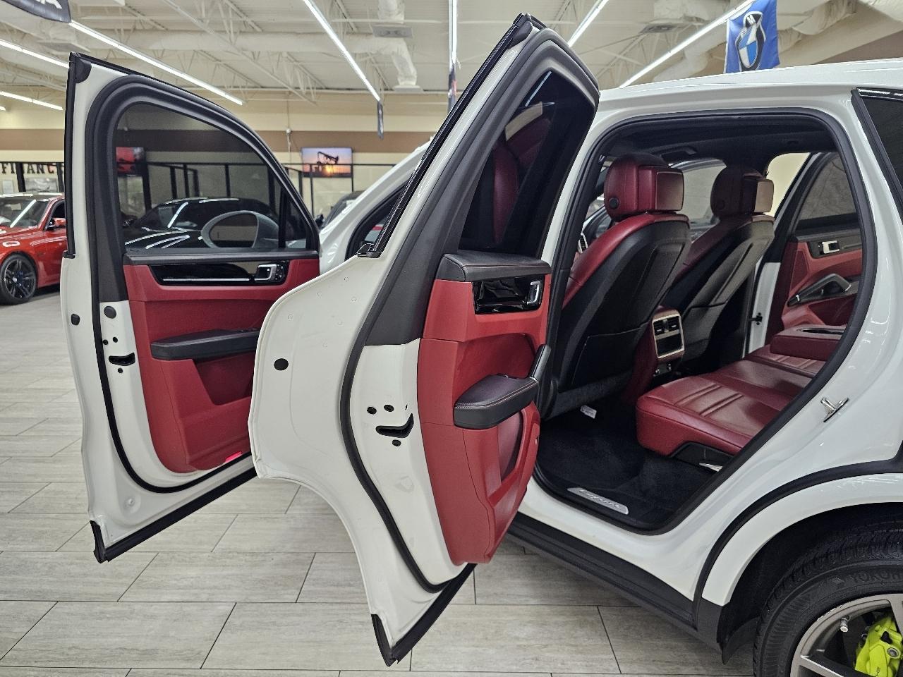 Porsche Cayenne E-Hybrid 2020