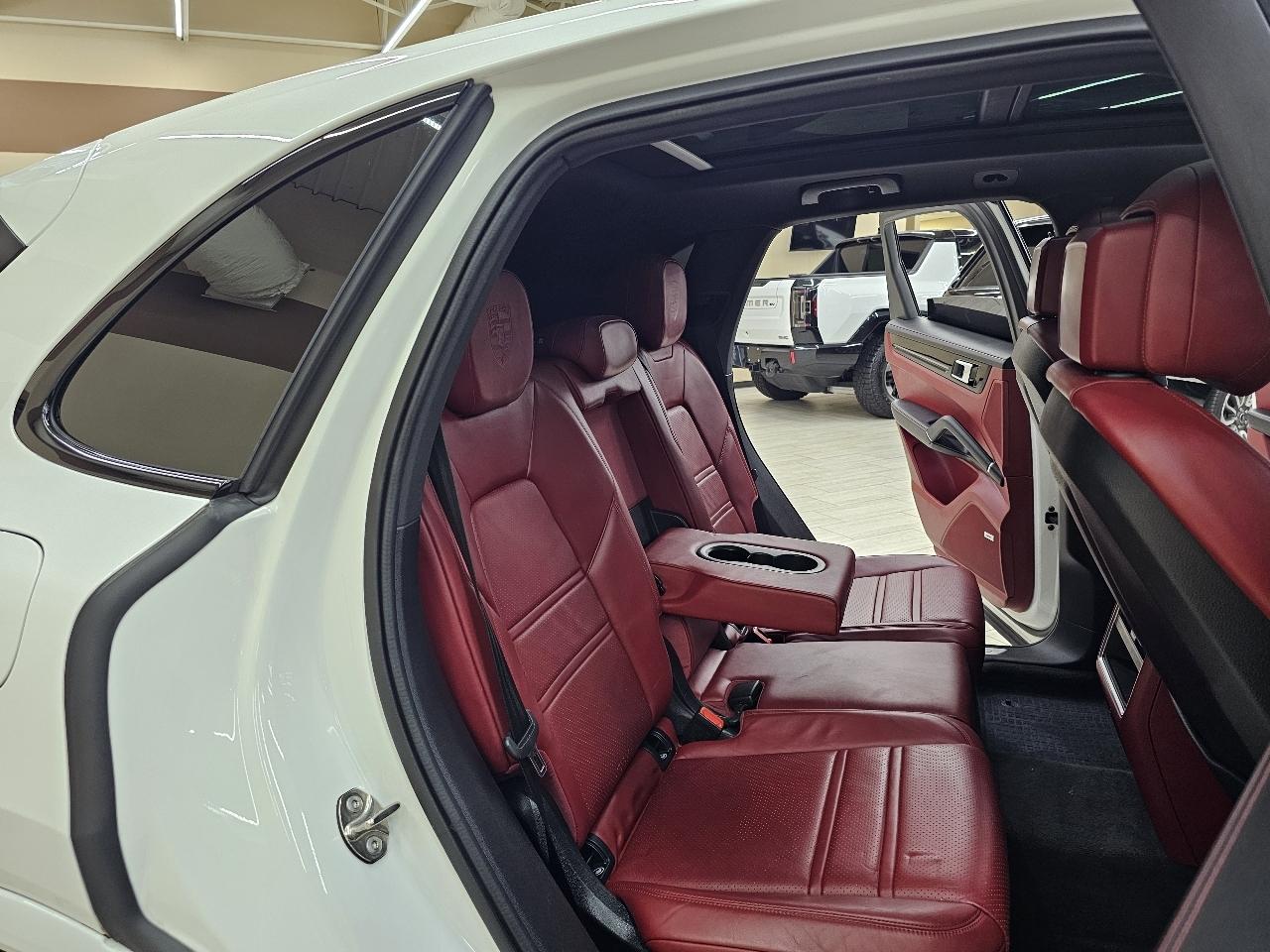 Porsche Cayenne E-Hybrid 2020