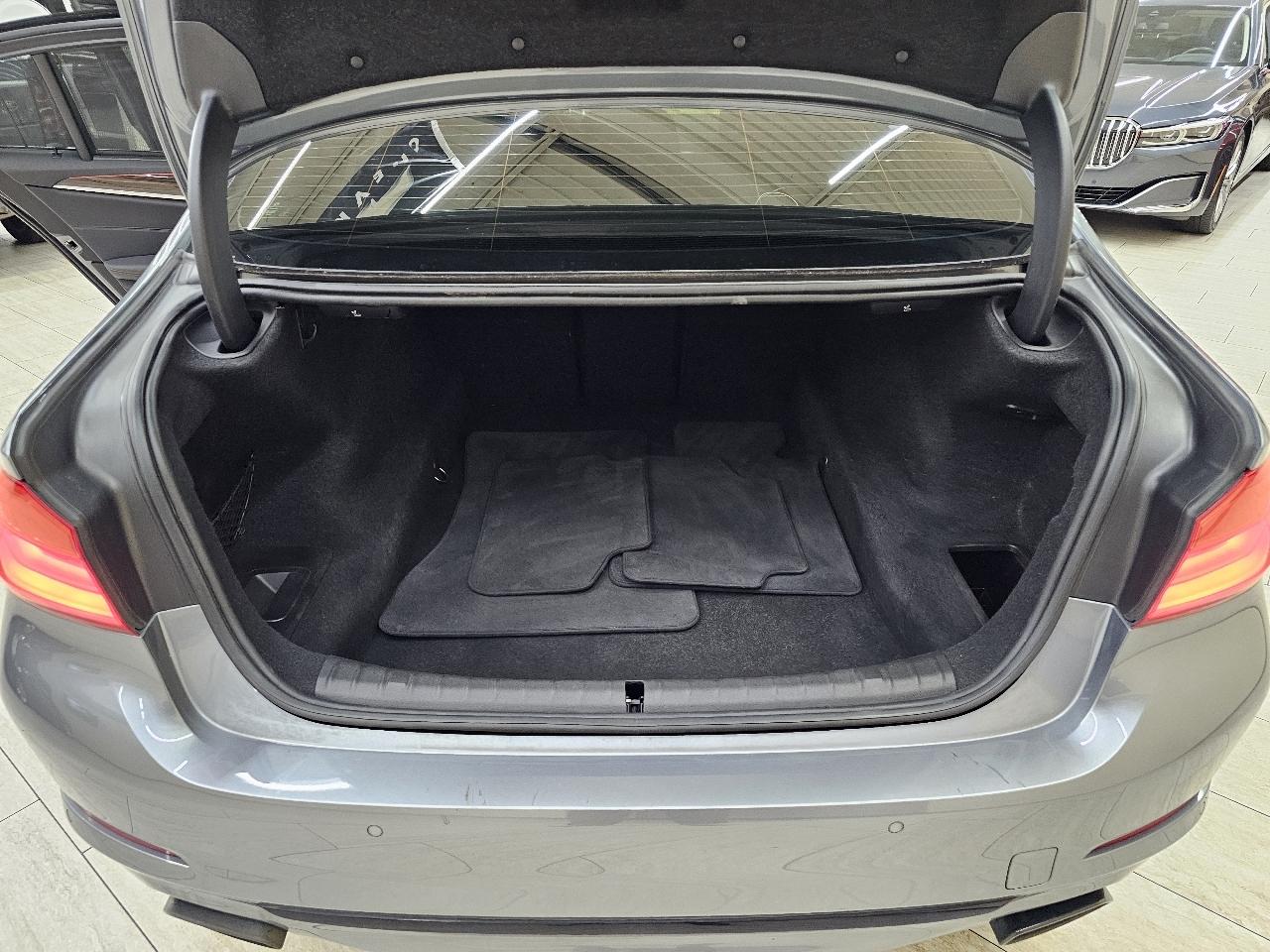 BMW 5-Series 540i xDrive 2019