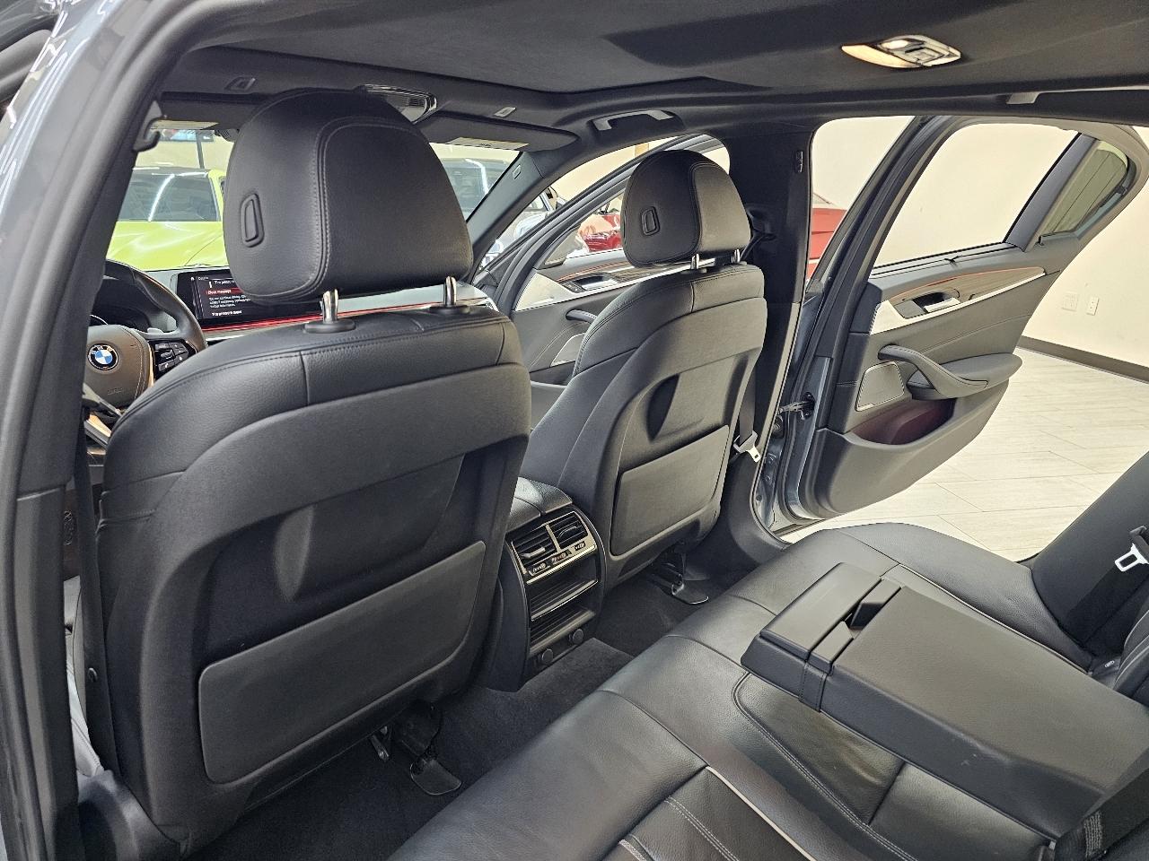 BMW 5-Series 540i xDrive 2019