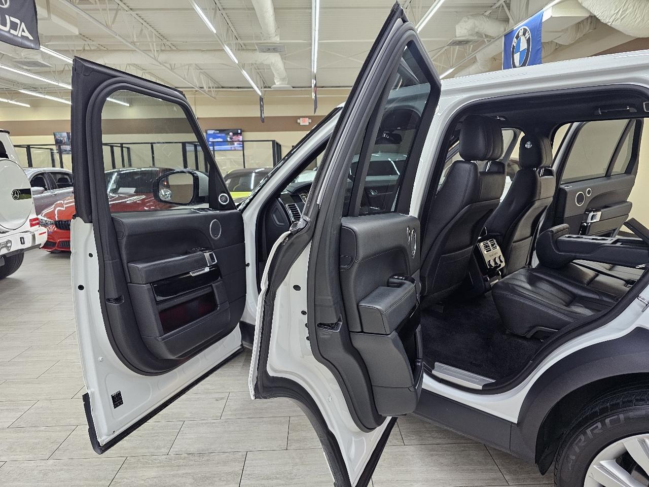 Land Rover Range Rover 5.0L V8 Supercharged 2014