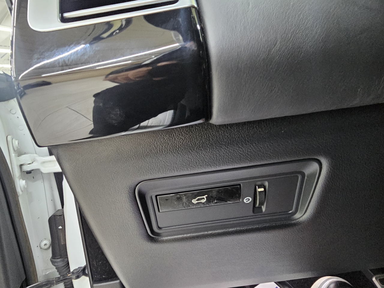 Land Rover Range Rover 5.0L V8 Supercharged 2014