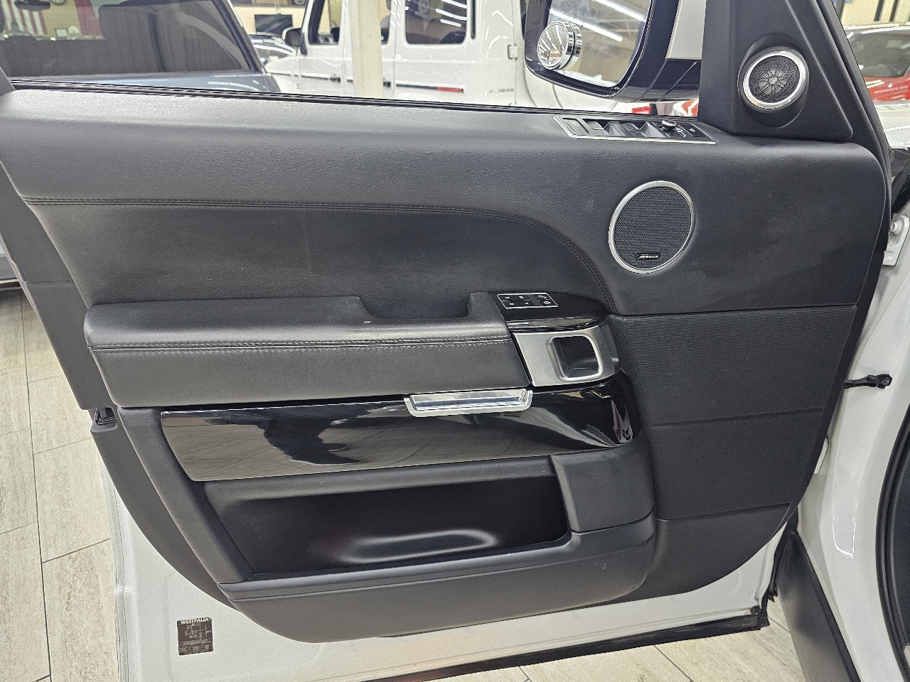 Land Rover Range Rover 5.0L V8 Supercharged 2014