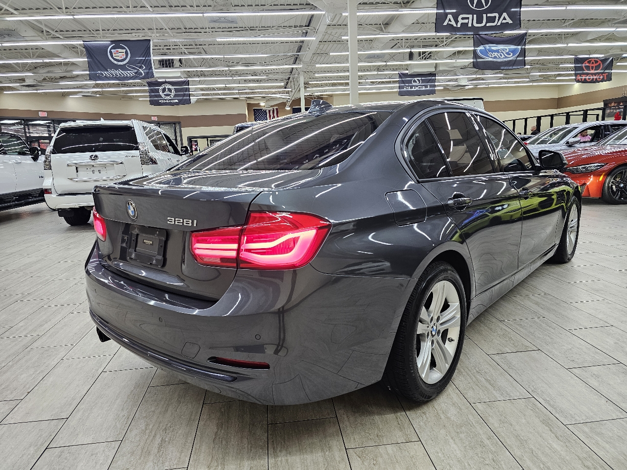 BMW 3-Series 328i Sedan 2016