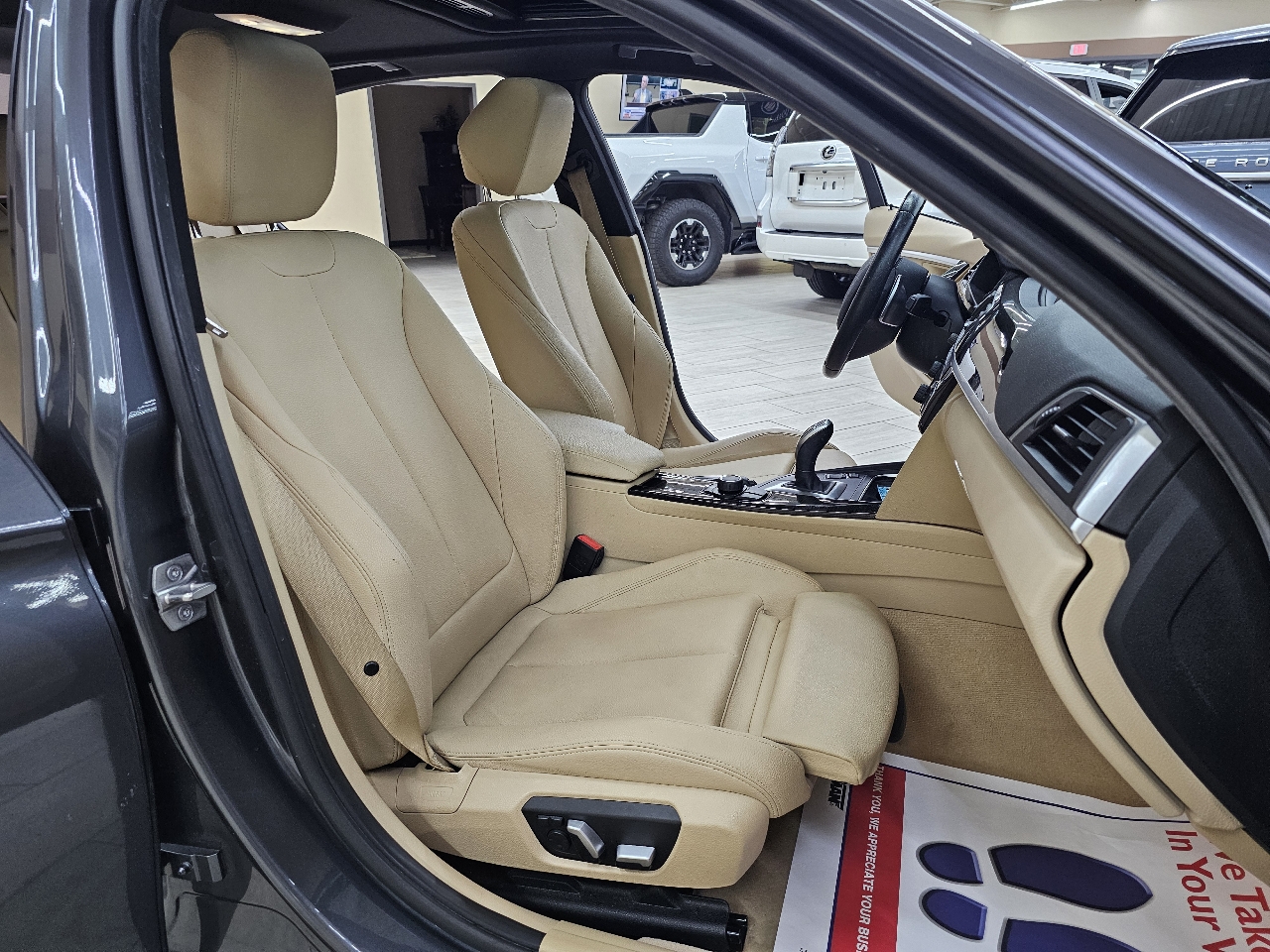 BMW 3-Series 328i Sedan 2016