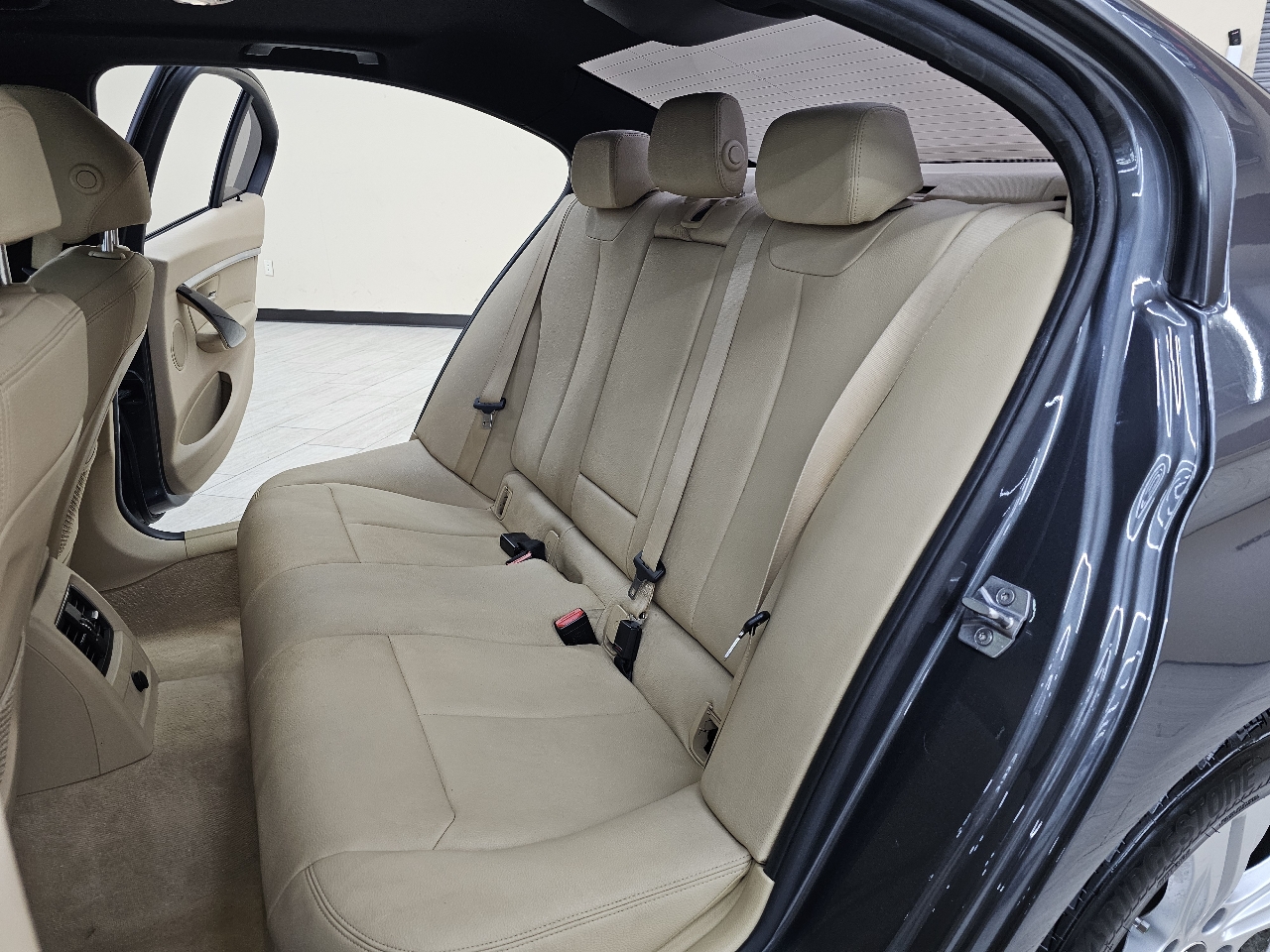 BMW 3-Series 328i Sedan 2016