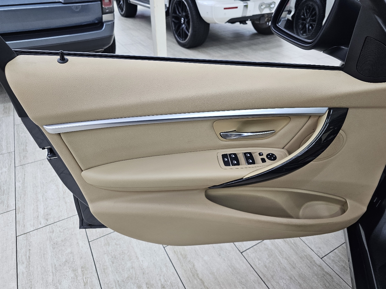 BMW 3-Series 328i Sedan 2016