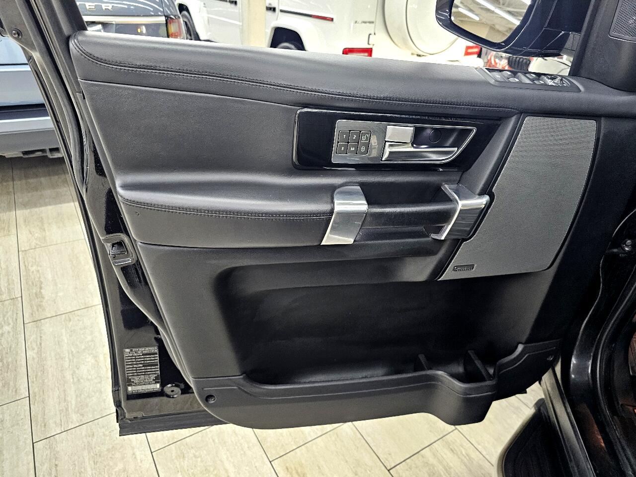 Land Rover LR4  2016