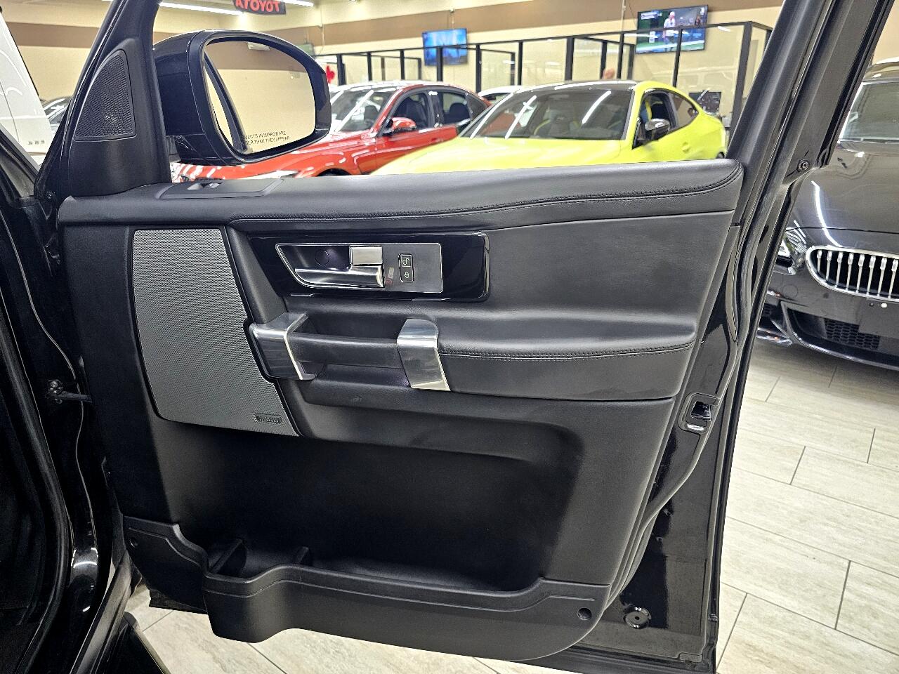 Land Rover LR4  2016