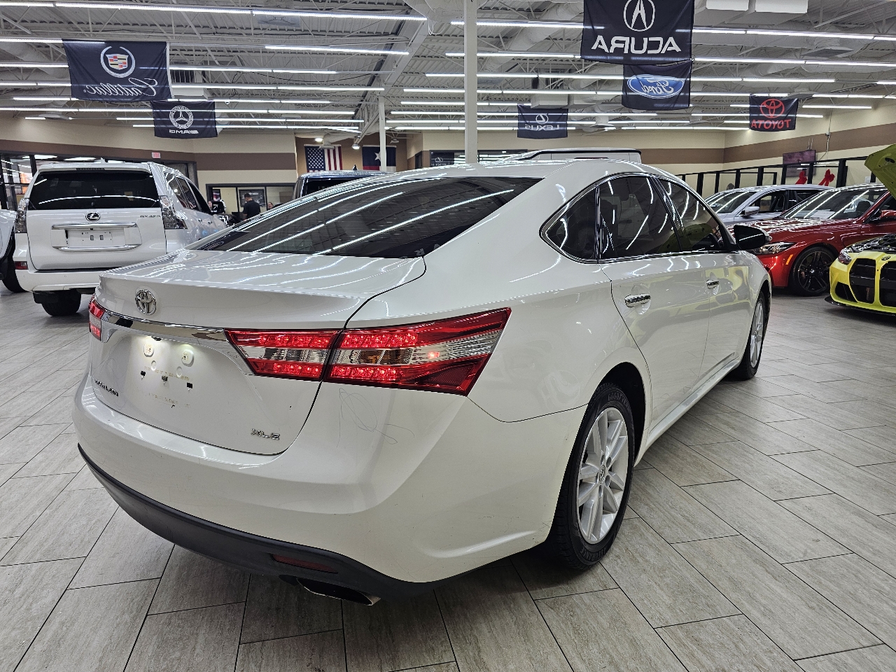 Toyota Avalon XLE Premium 2014