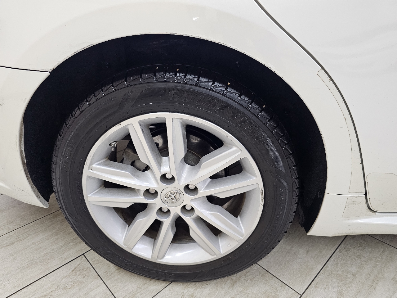 Toyota Avalon XLE Premium 2014