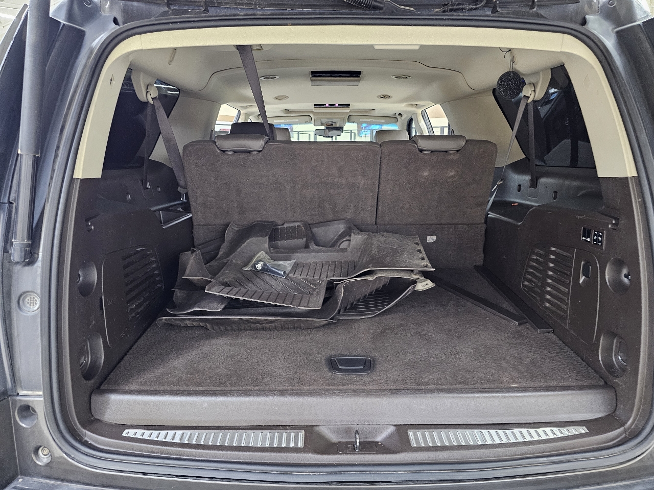 GMC Yukon XL Denali 4WD 2019