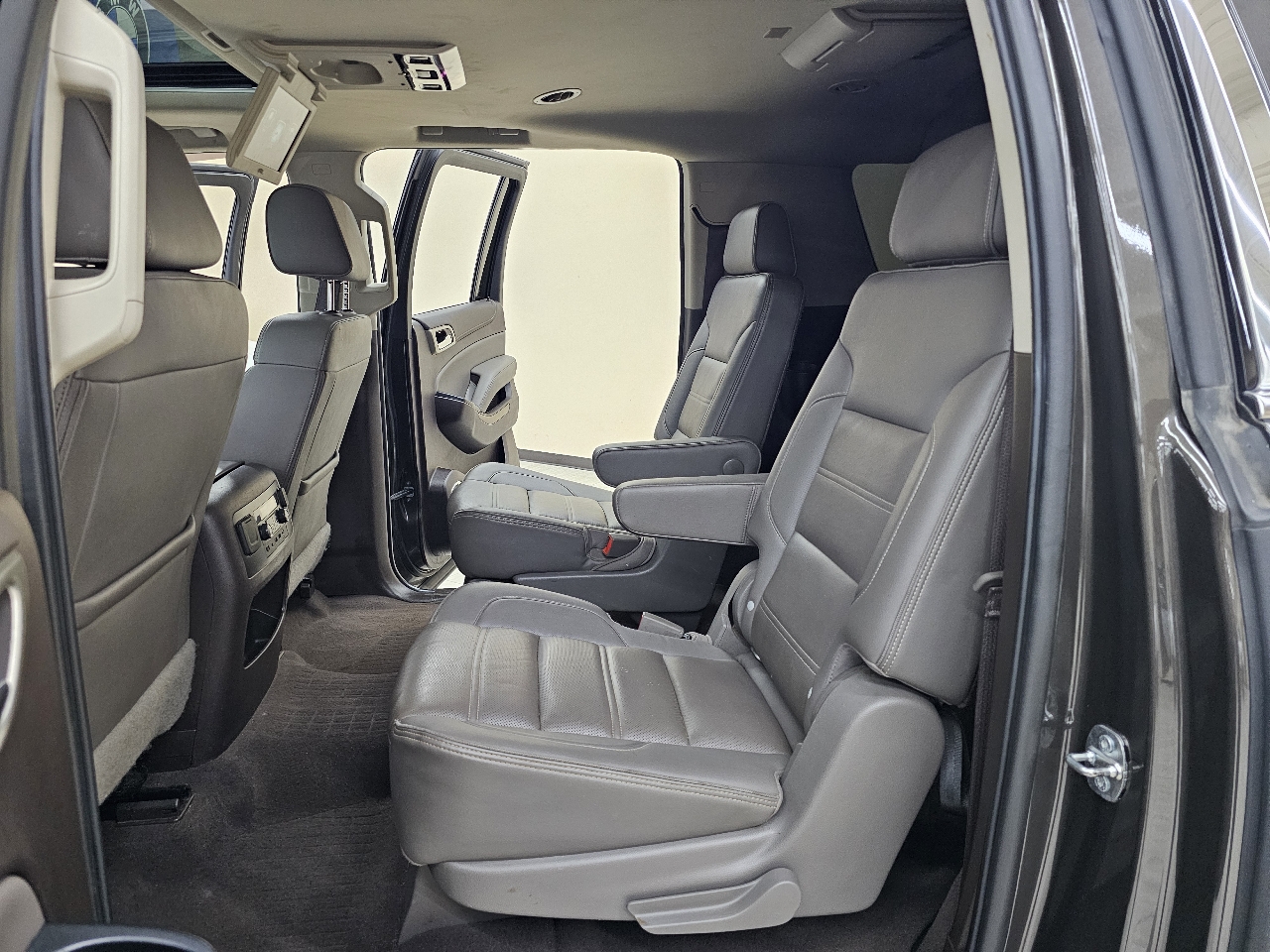 GMC Yukon XL Denali 4WD 2019