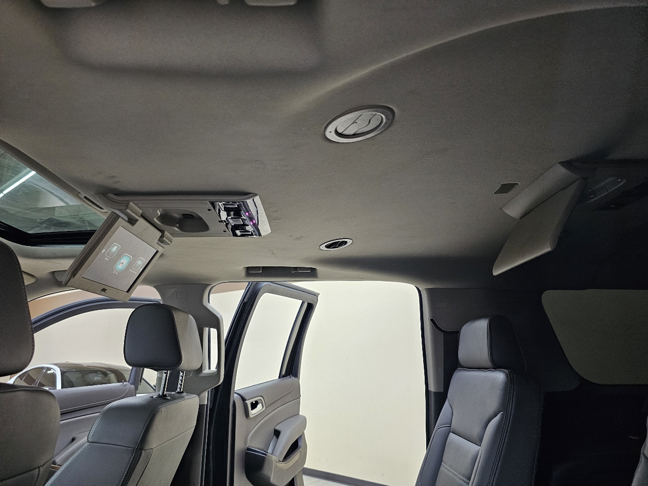 GMC Yukon XL Denali 4WD 2019