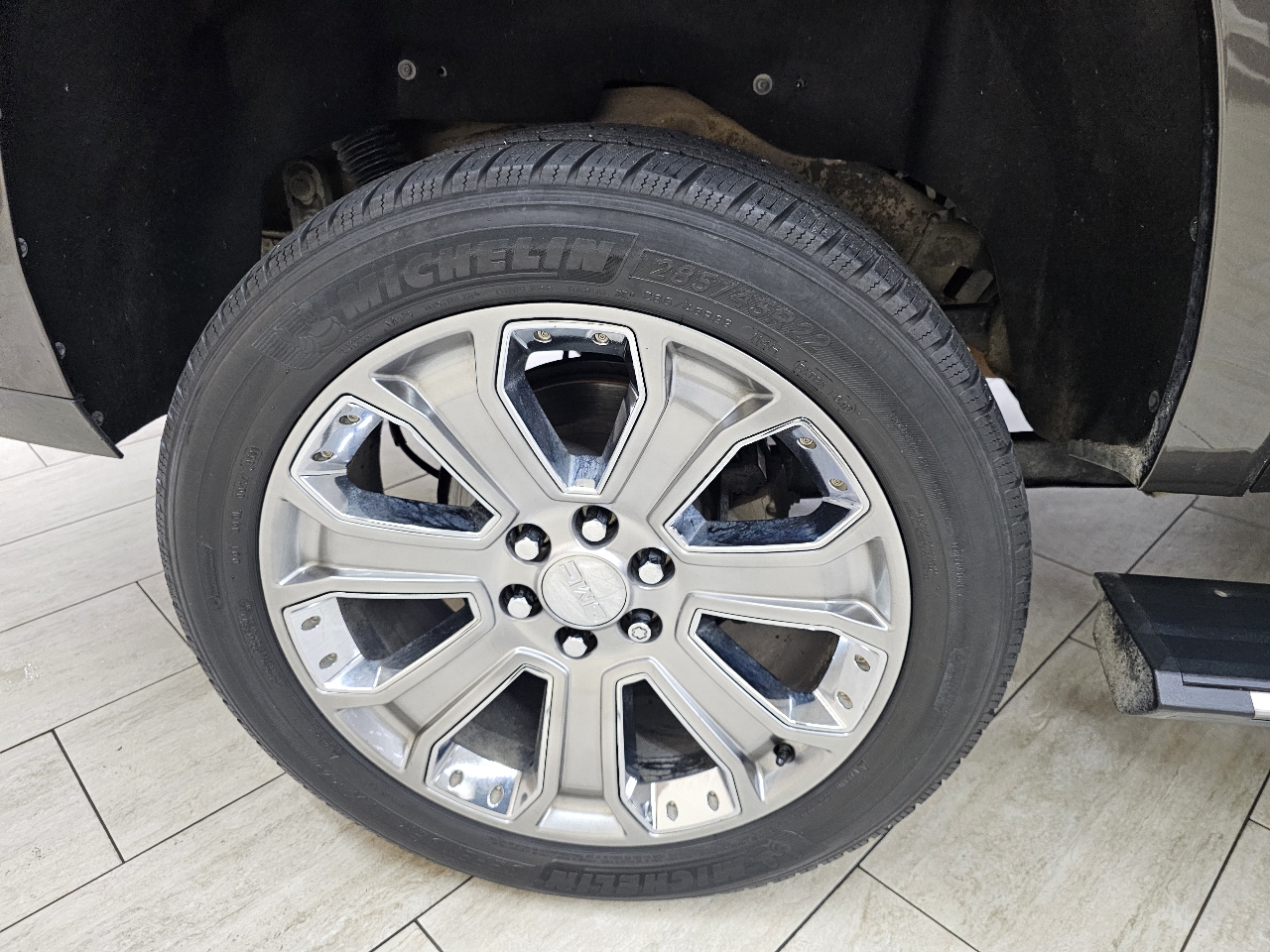 GMC Yukon XL Denali 4WD 2019