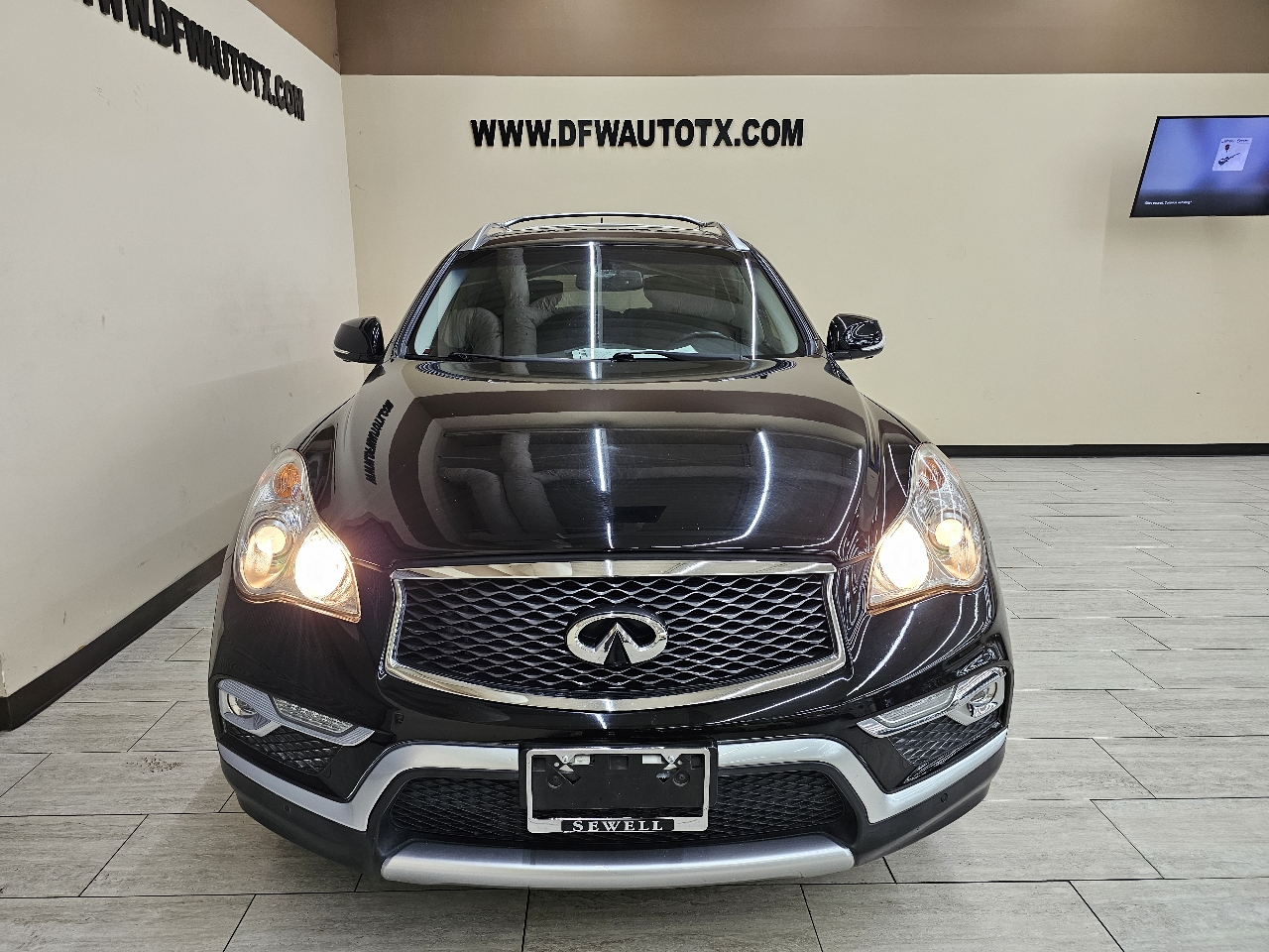 Infiniti QX50 Base RWD 2017
