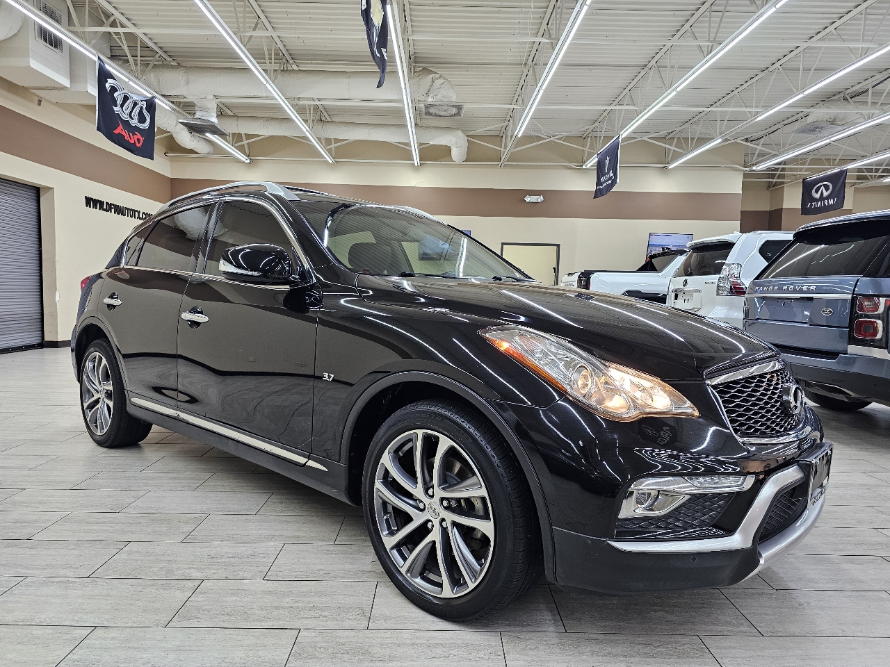 Infiniti QX50 Base RWD 2017