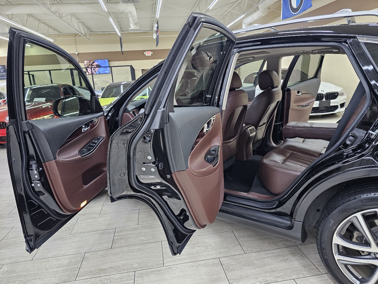 Infiniti QX50 Base RWD 2017